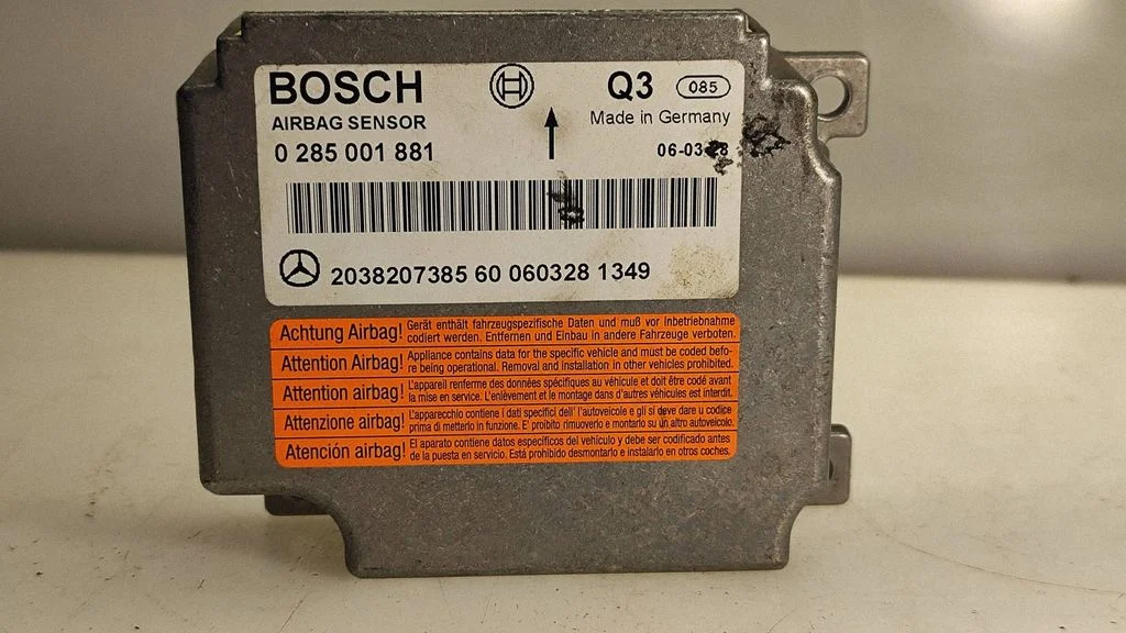 Airbag control unit/module – Mercedes-Benz C-Class W203 (2000-2007)