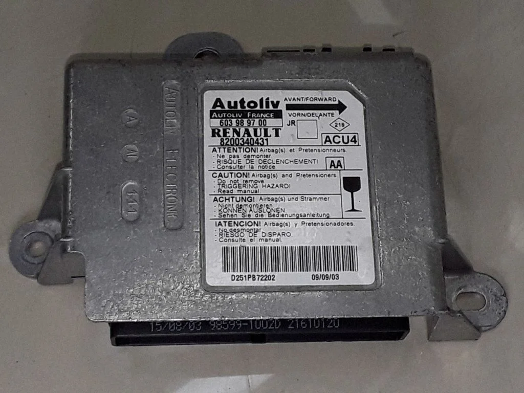 Airbag control unit/module 8200340431