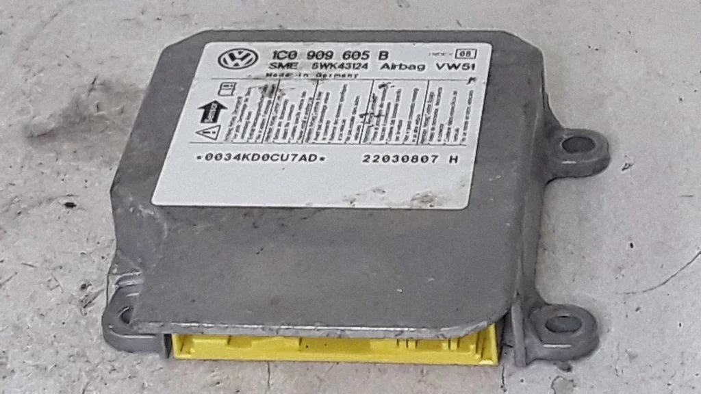 Turvapatjade juhtplokk – Volkswagen Passat B5.5 (2001-2005)
