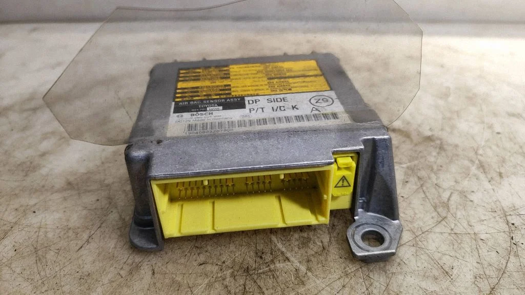 Airbag control unit/module – Lexus IS 220D-250-350 (2006-2013)