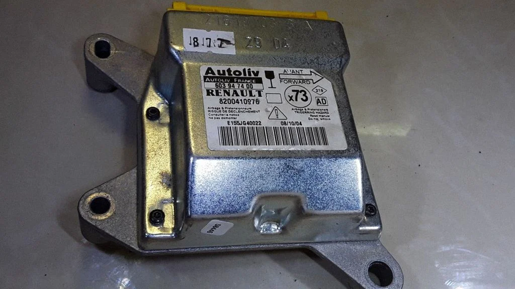 Airbag control unit/module 8200410976