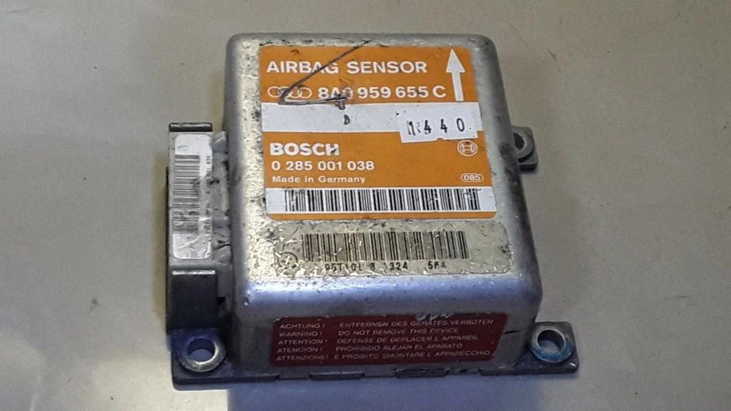 Airbag control unit/module – Audi A4 S4 B5 8D (1994-1999)