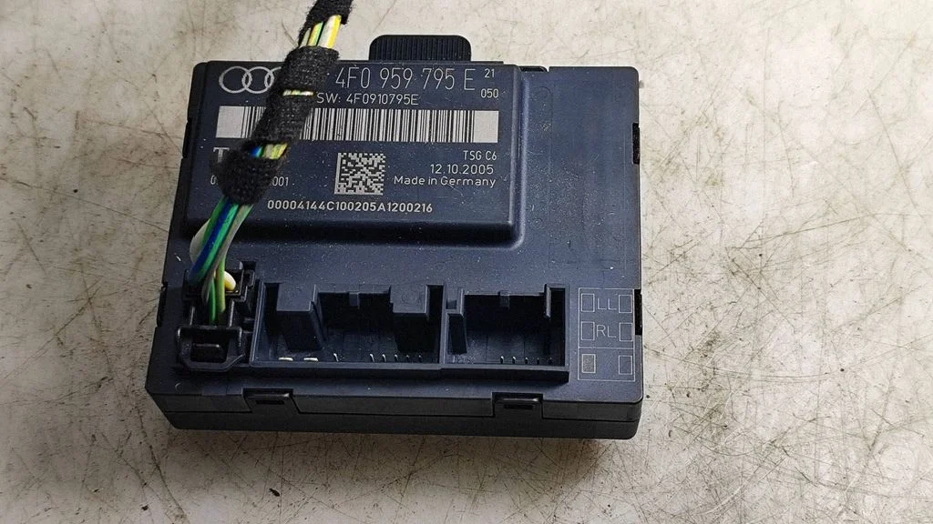 Door control unit/module – Audi A6 Allroad C5 (1999-2005)
