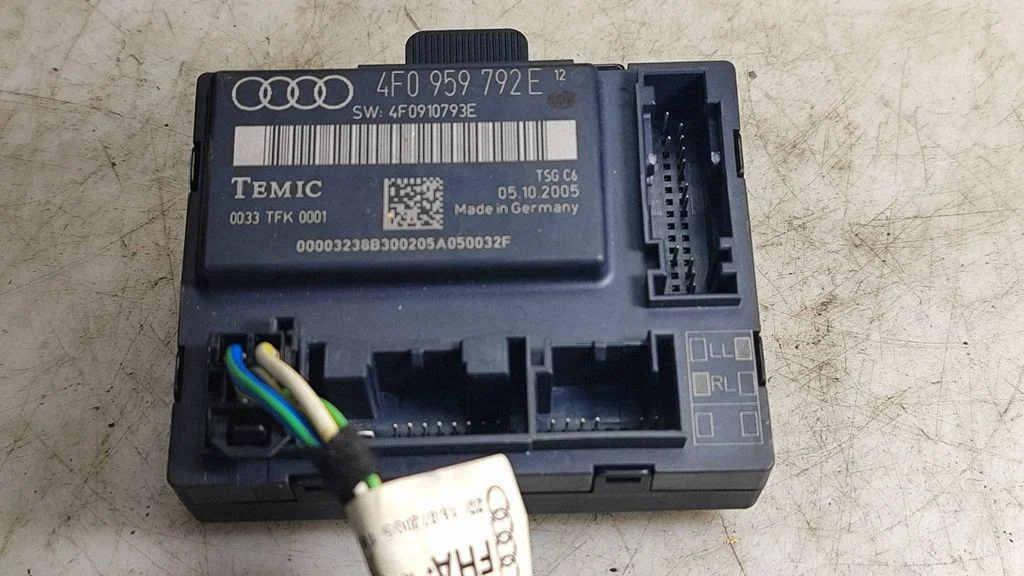 Door control unit/module – Audi A6 Allroad C5 (1999-2005)