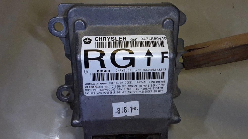 Airbag control unit/module 04748604AC