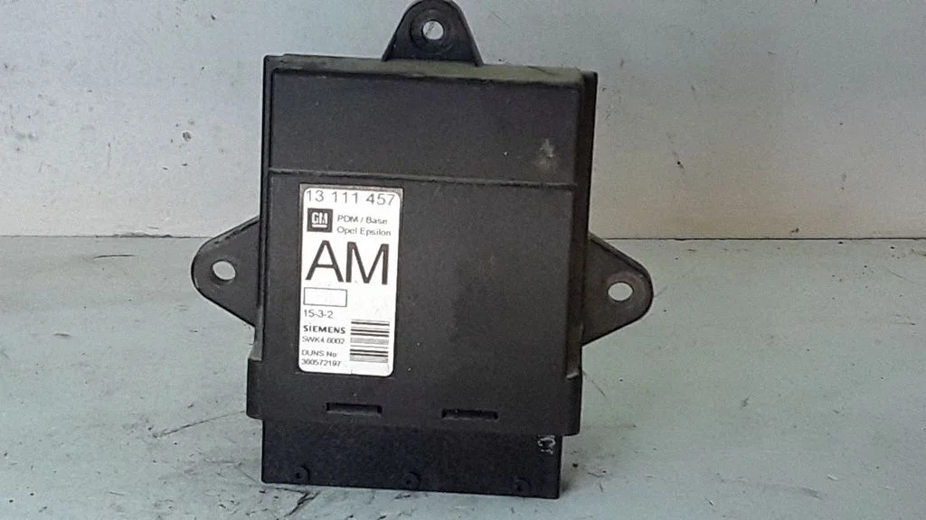 Door control unit/module 13111457