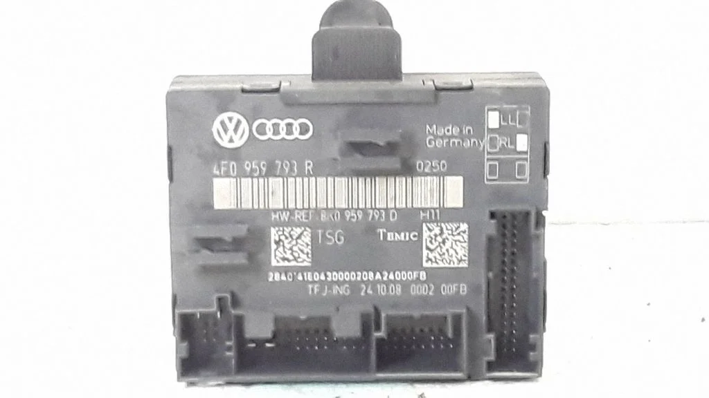 Door control unit/module – Volkswagen Passat B5.5 (2001-2005)
