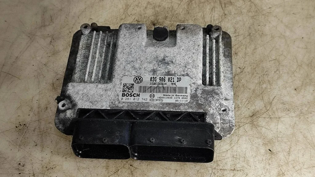 Engine control unit/module 03G906021DP