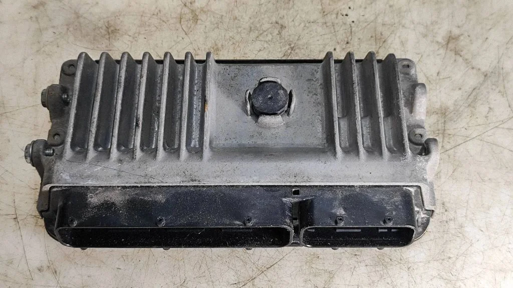 Engine control unit/module 896610U170