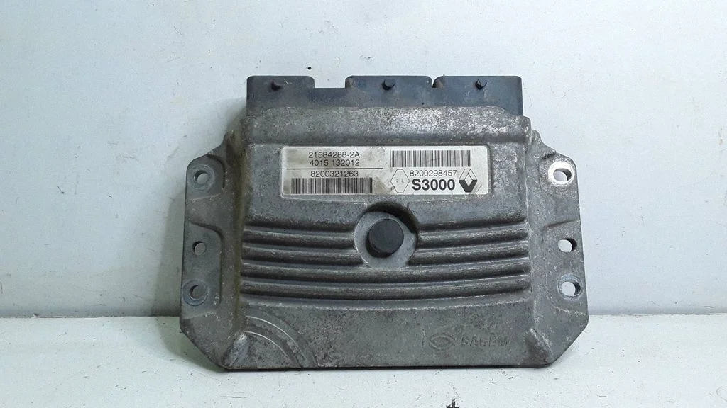 Engine control unit/module 8200298457