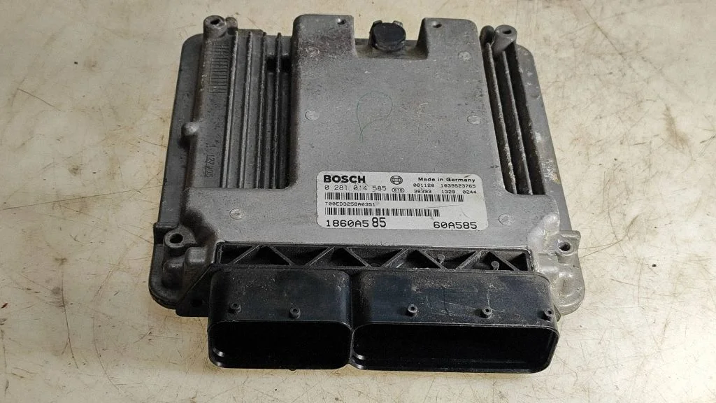 Mootori juhtplokk 1860A585