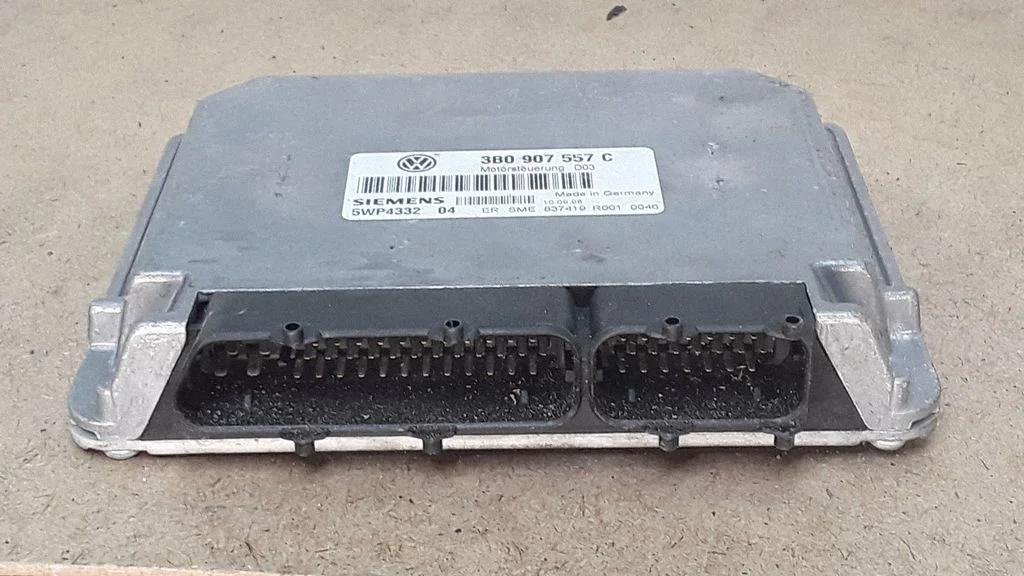Engine control unit/module 3B0907557C