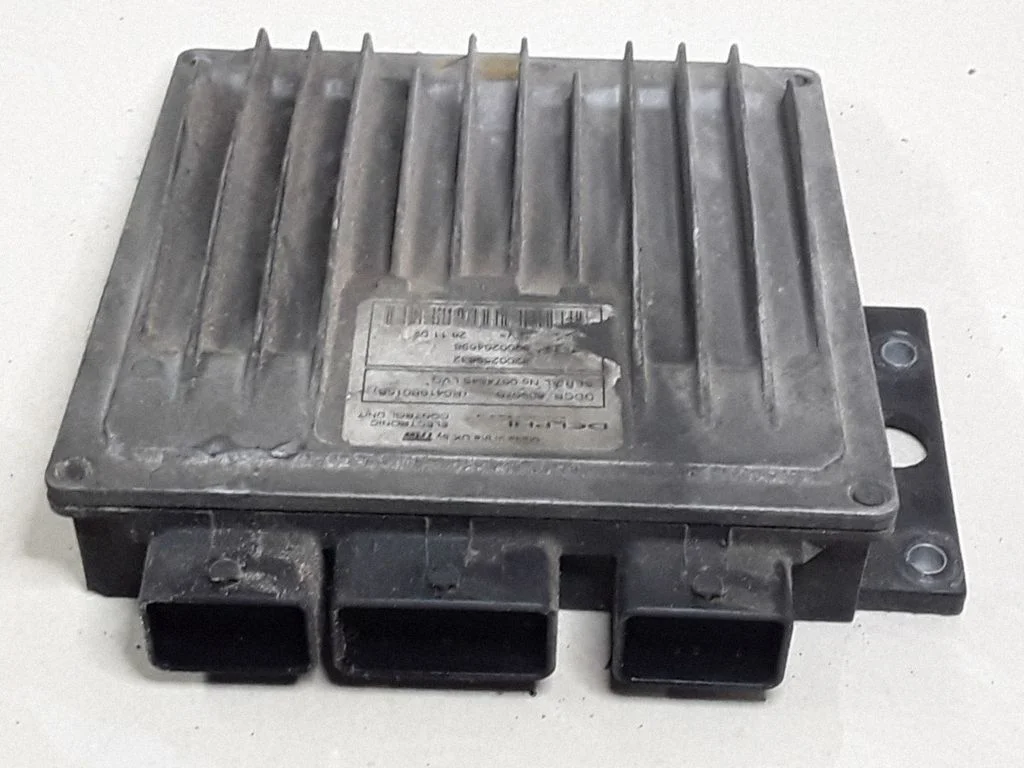 Engine control unit/module 8200259832