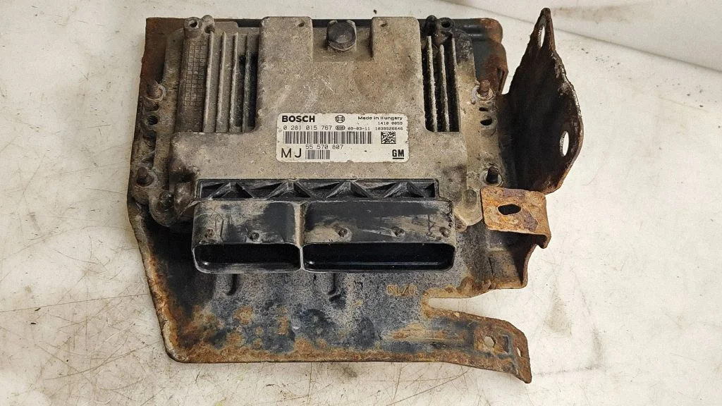 Engine control unit/module 55570807