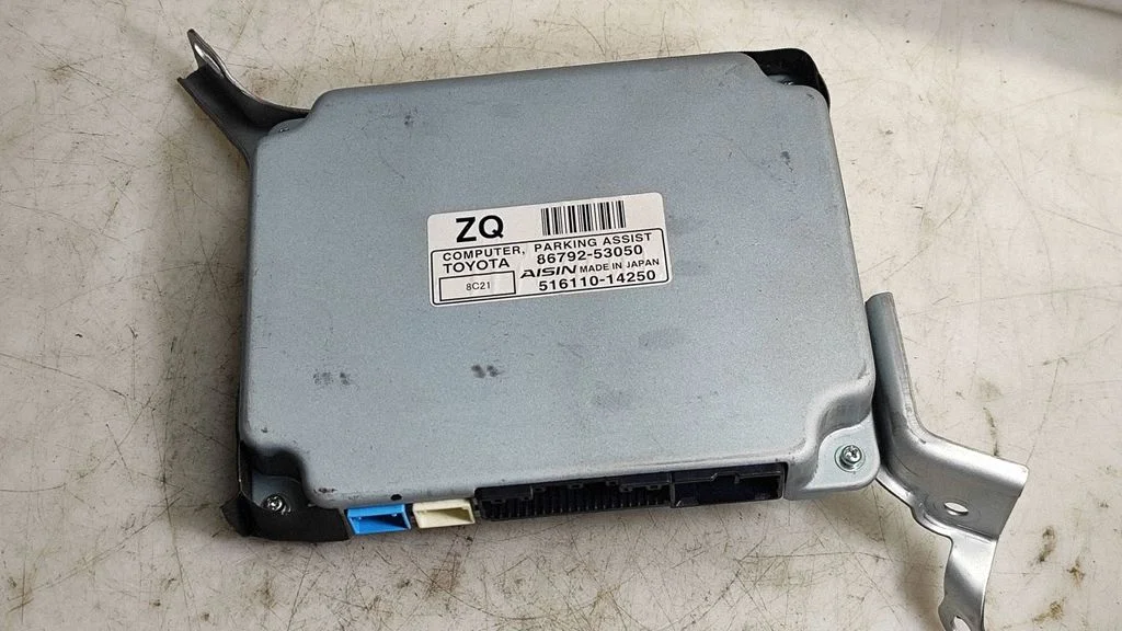 Parking PDC control unit/module – Lexus IS 220D-250-350 (2006-2013)