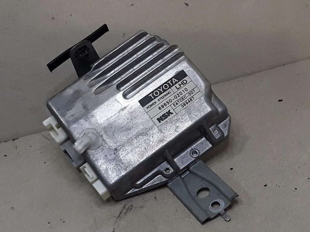 Power steering control unit/module – Toyota Matrix (E130) (2001-2008)
