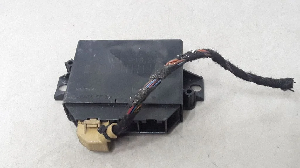 Parking PDC control unit/module – Audi A4 S4 B6 8E 8H (2001-2005)