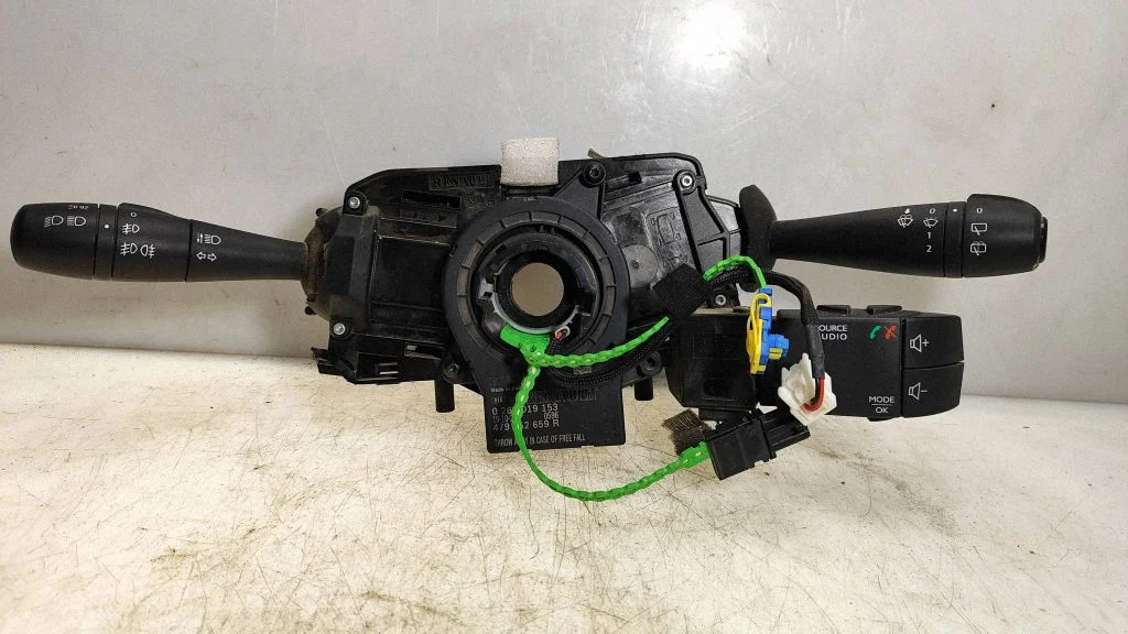 Wiper turn signal indicator stalk/switch 255671453R – Dacia Sandero III (2020-)