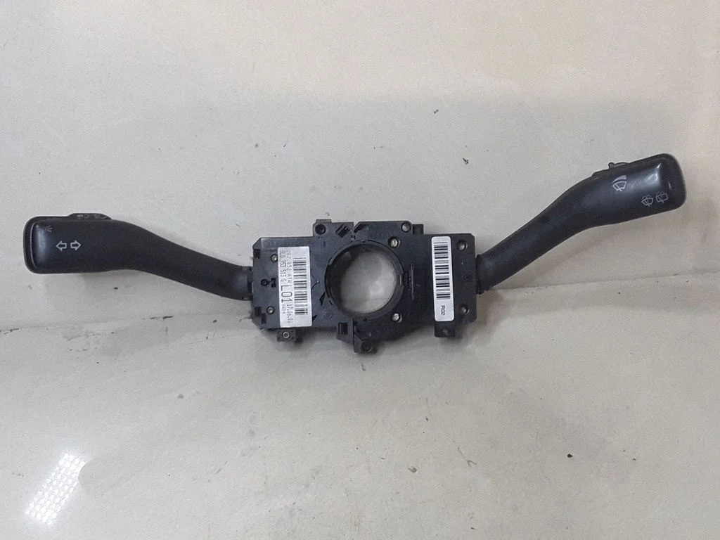 Wiper turn signal indicator stalk/switch – Audi A3 S3 8L (1996-2003)