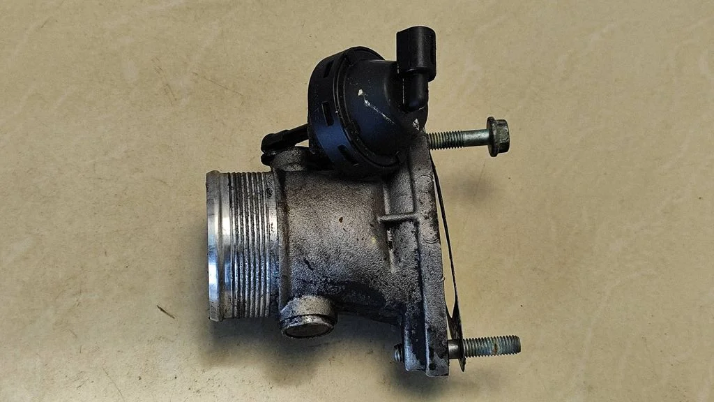 Throttle valve – Audi A4 S4 B6 8E 8H (2001-2005)
