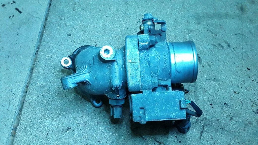 Throttle valve – Toyota Matrix (E130) (2001-2008)