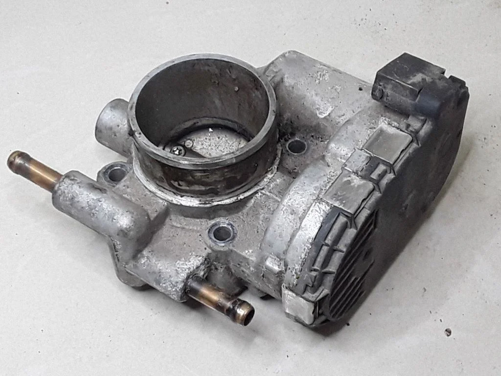 Throttle valve – Opel Corsa C (2000-2006)