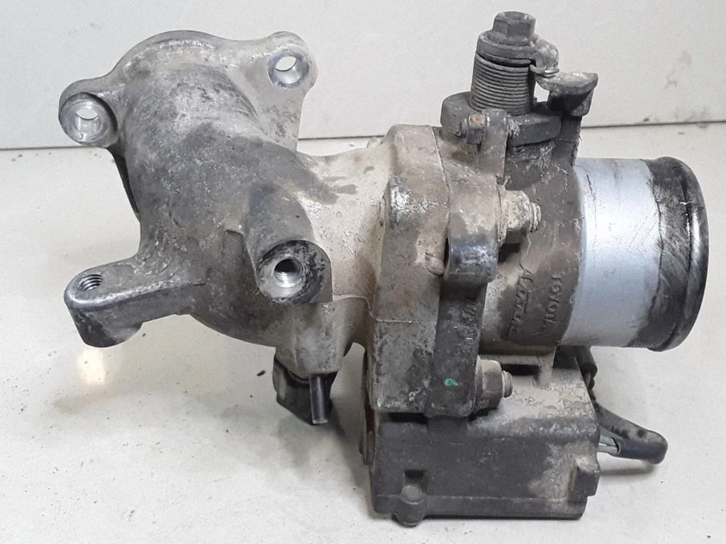 Throttle valve – Toyota Corolla Verso E121 (2001-2004)
