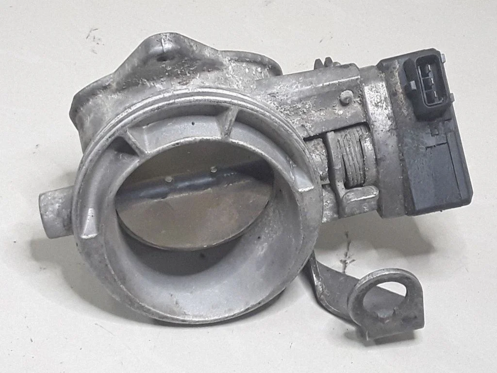 Throttle valve – BMW 5 Series E39 (1996-2003)