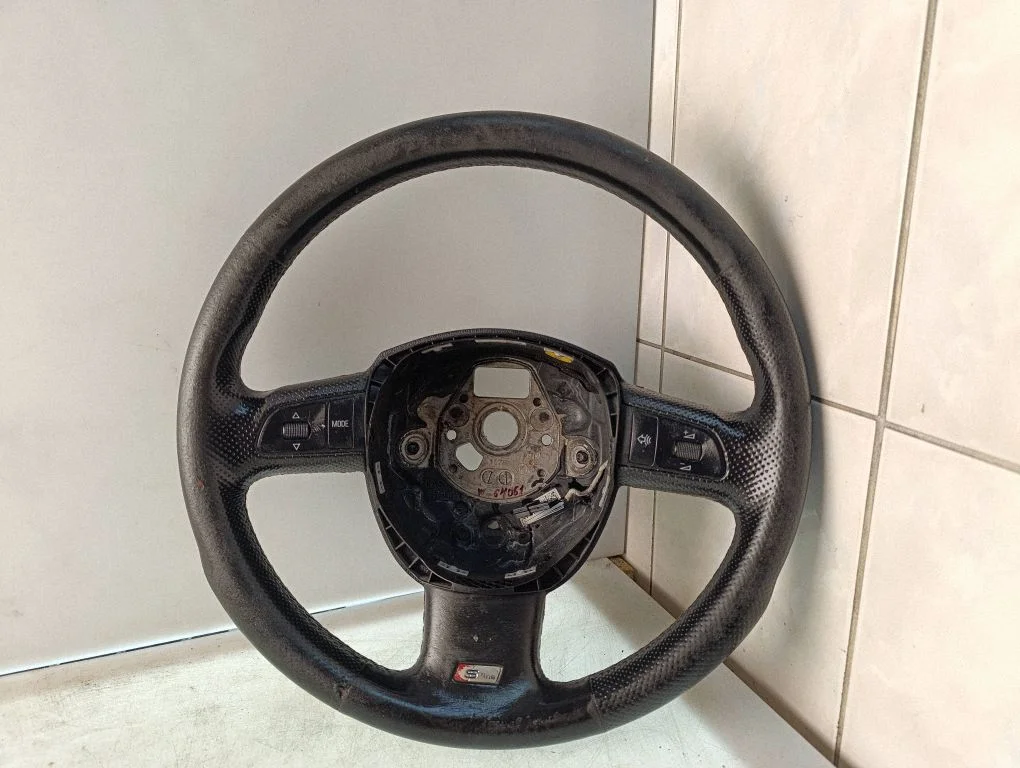 Steering wheel – Audi A4 S4 B7 8E 8H (2005-2008)