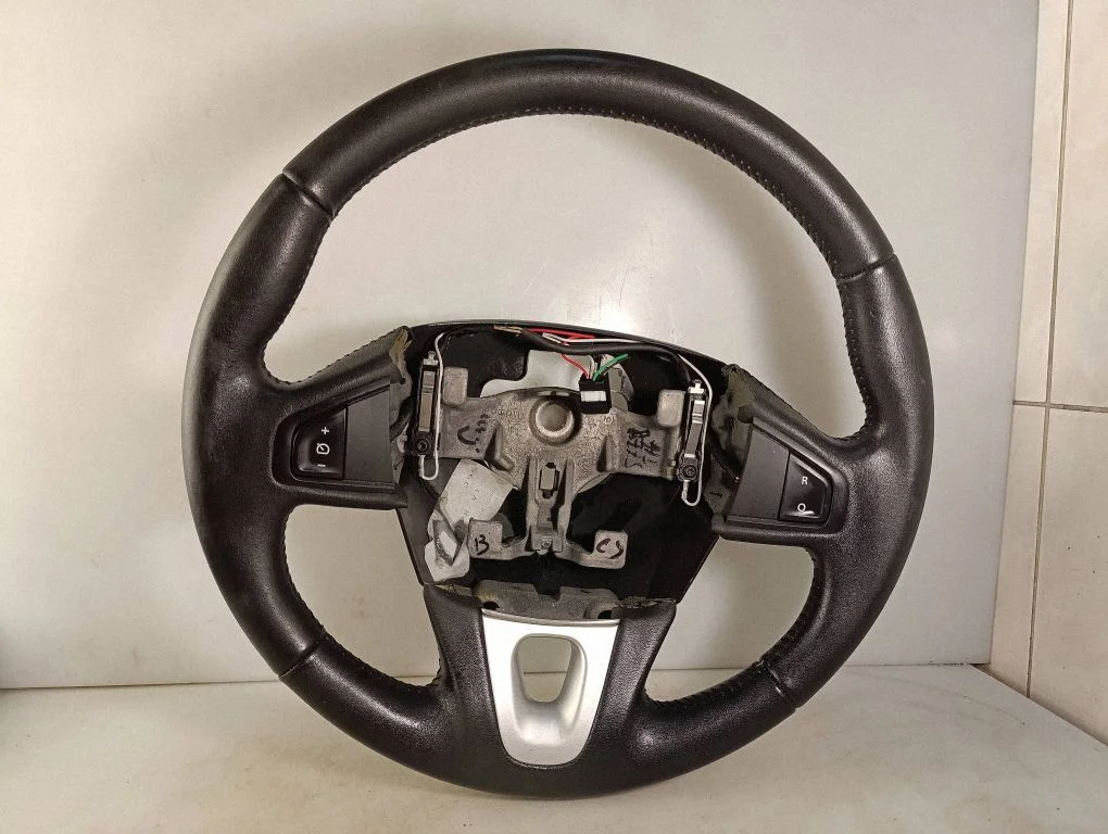 Steering wheel 607409899