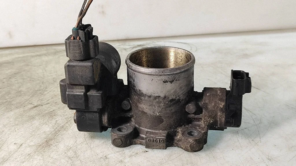 Throttle valve – Toyota Corolla Verso AR10 (2004-2009)