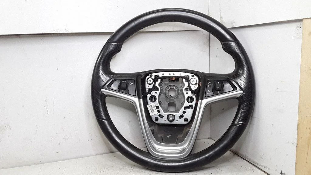 Steering wheel 13316540