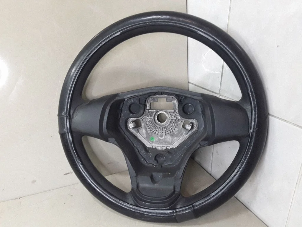 Steering wheel 13155558