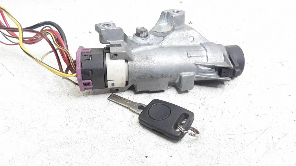Süütelukk – Audi A4 S4 B5 8D (1994-1999)