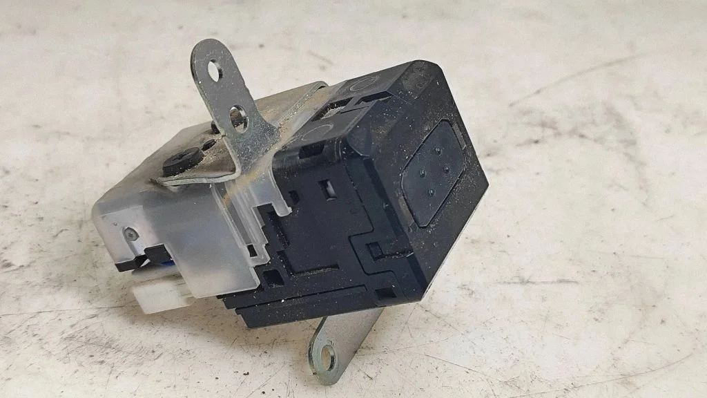 Ignition lock – Toyota Corolla Verso AR10 (2004-2009)