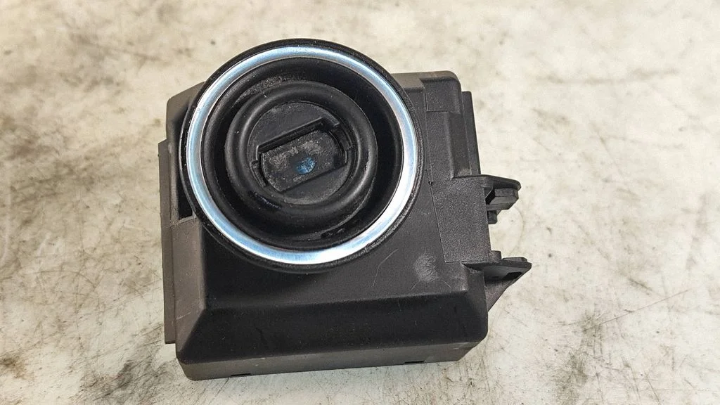 Ignition lock – Mercedes-Benz E-Class W212 (2009-2016)