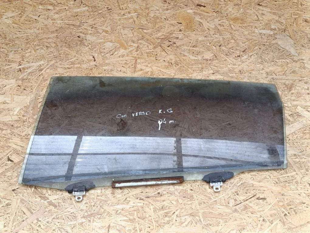 Rear door window glass – Toyota Corolla Verso AR10 (2004-2009)
