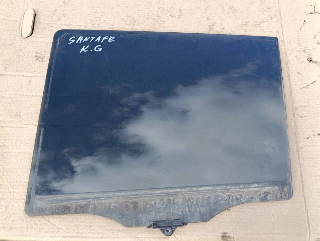 Rear door window glass DOT748AS3M355