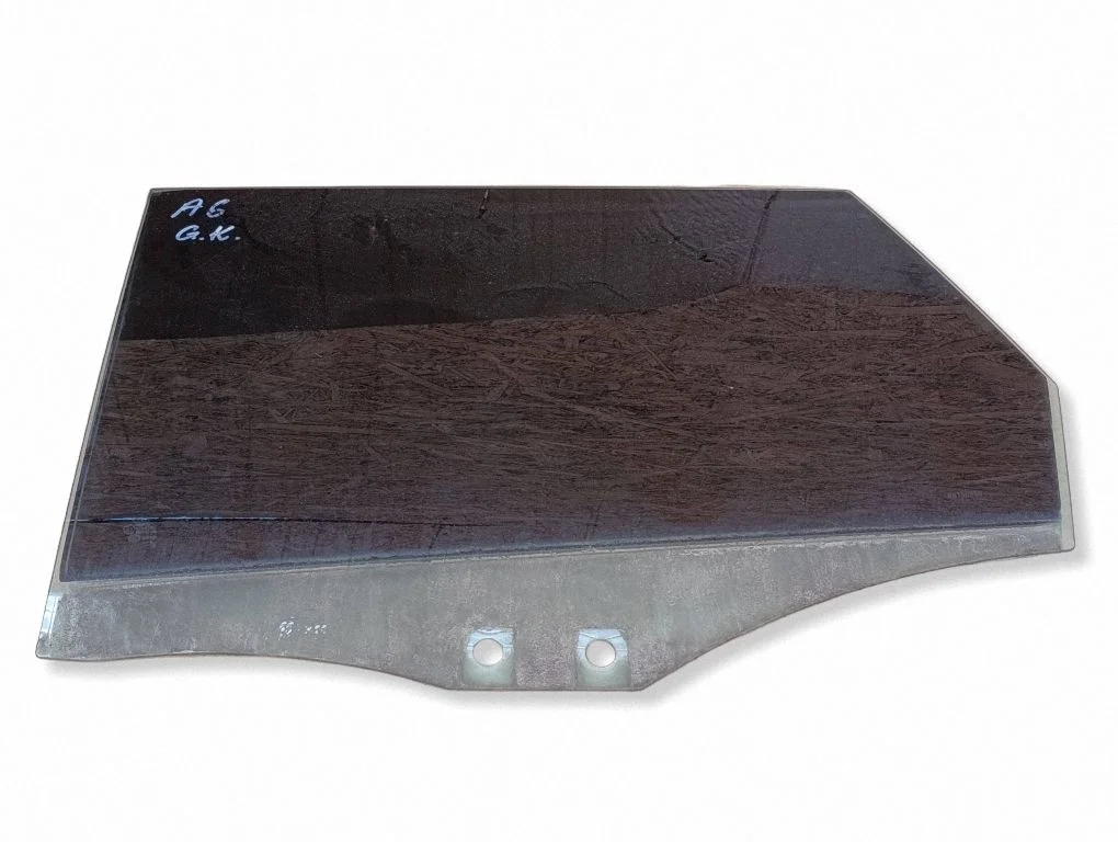 Rear door window glass DOT90AS2M30A