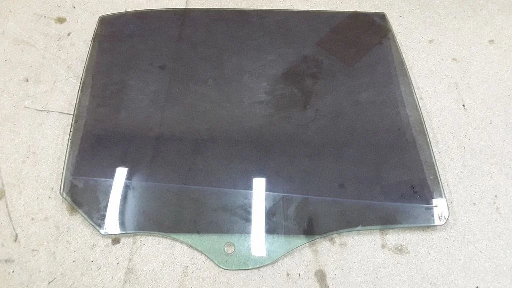 Rear door window glass DOT27M25100AS2