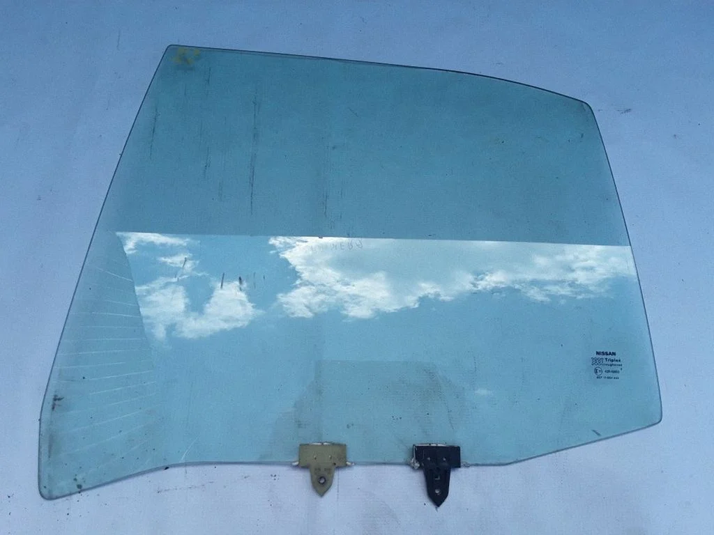 Rear door window glass 43R00003