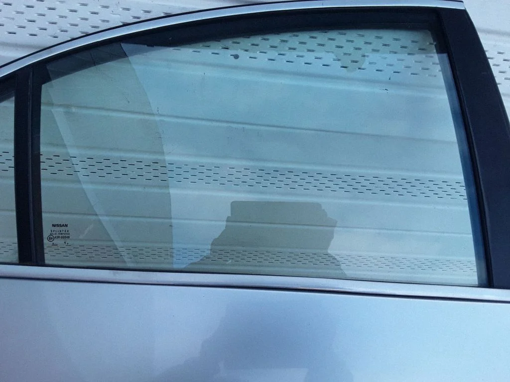 Rear door window glass 43R00049