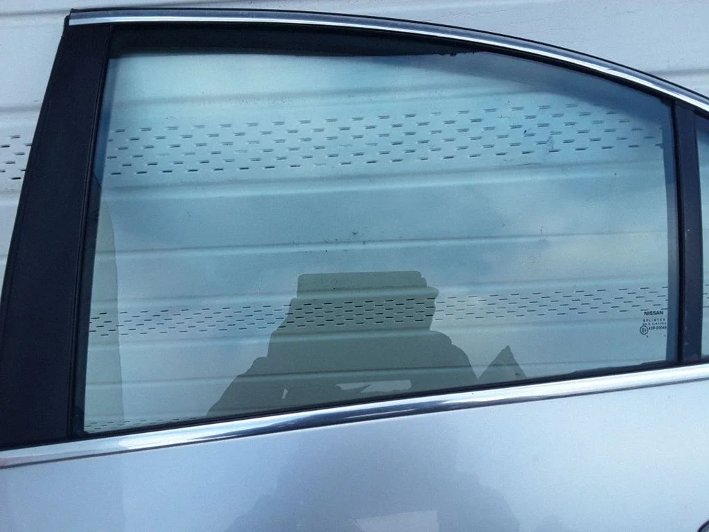 Rear door window glass 43R00049