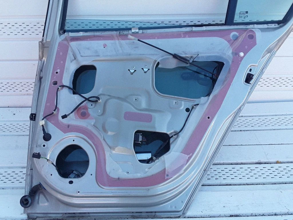 Rear door window glass 43R001582