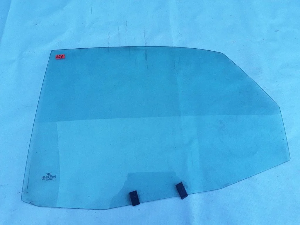 Rear door window glass 43R001190