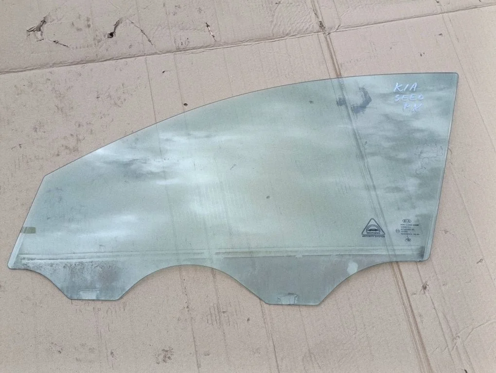 Front door window glass four-door DOT618M351AS2