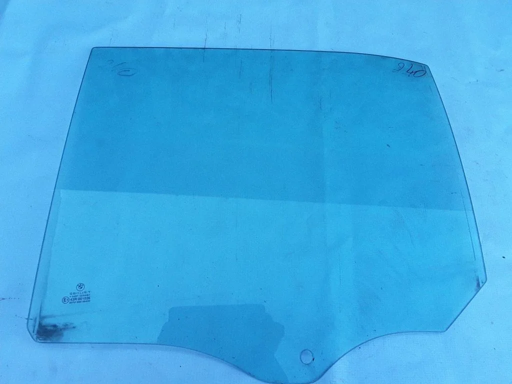 Rear door window glass – BMW 7 Series E38 (1993-2001)