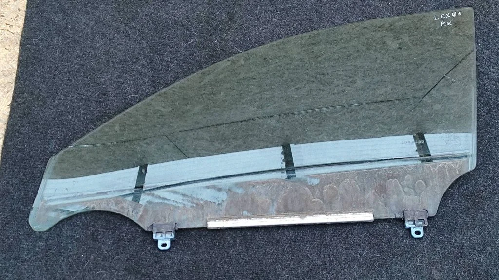 Front door window glass four-door – Lexus IS 220D-250-350 (2006-2013)