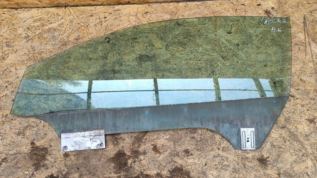 Front door window glass four-door DOT27M25100AS2
