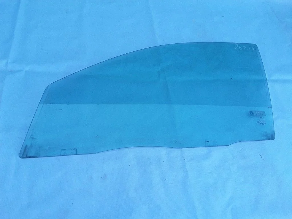 Front door window glass four-door 43R00021